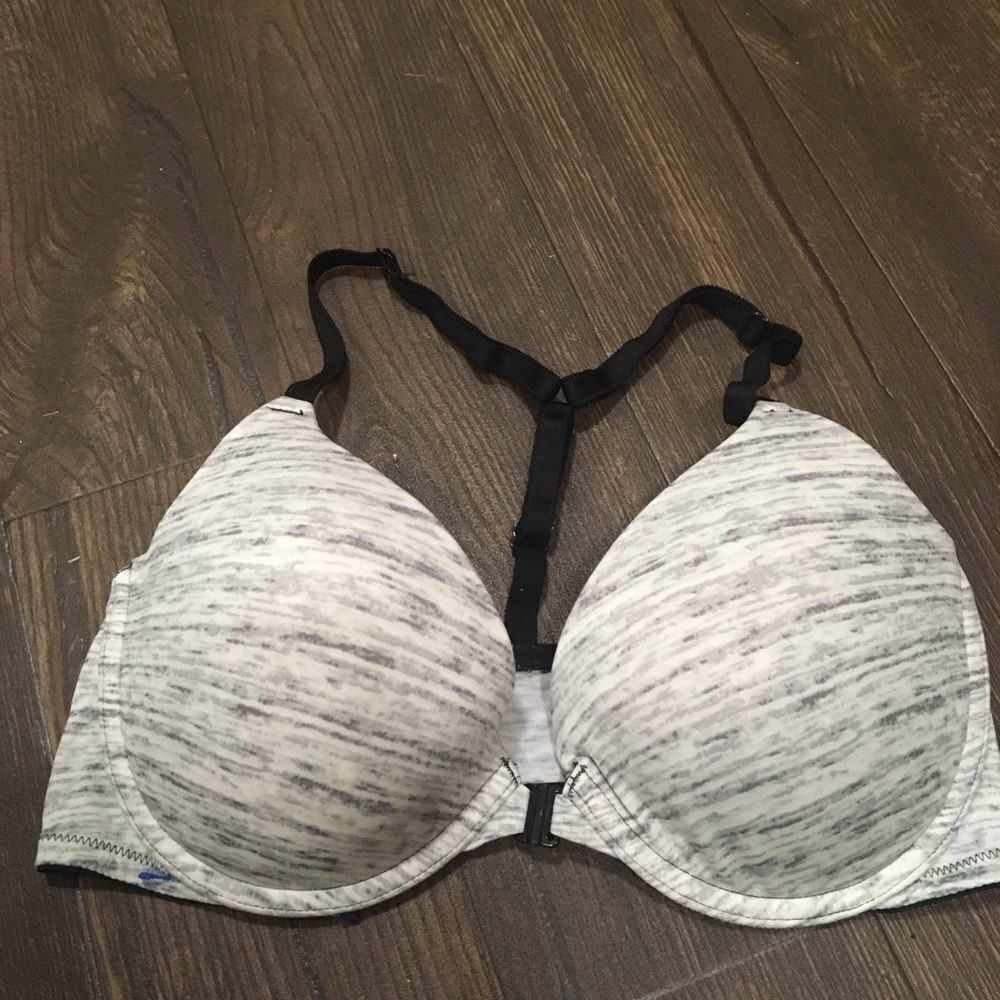 Victoria’s Secret racer back wear everywhere bra